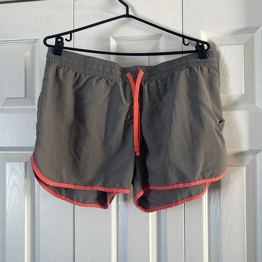 Columbia Shorts Size XL🥰🥰
